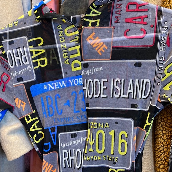 Super cute form fitting dress - Picture 1 of 2